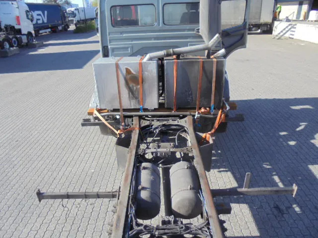 Cab chassis truck Mercedes-Benz Atego 1828 L NL TRUCK: picture 16