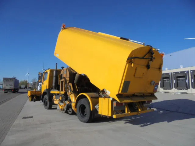 Mercedes-Benz SK 1920 NL TRUCK - Road sweeper: picture 5 Mercedes-Benz SK 1920 NL TRUCK - Road sweeper: picture 5