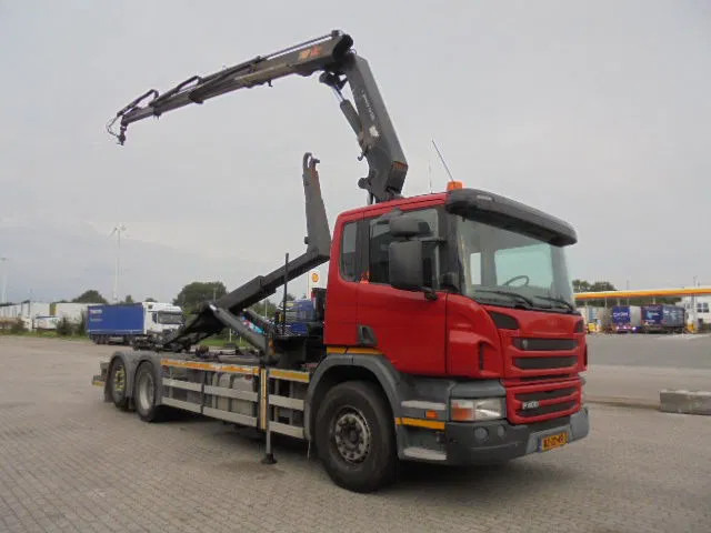 Scania P400 6X2 - Hook lift truck, Crane truck: picture 3 Scania P400 6X2 - Hook lift truck, Crane truck: picture 3