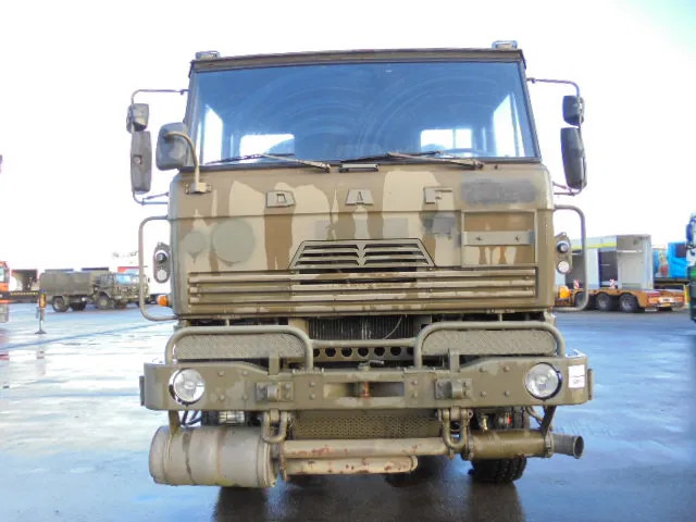 DAF 2300 YTV 2300 4X4 +WSK - Tractor unit: picture 2 DAF 2300 YTV 2300 4X4 +WSK - Tractor unit: picture 2