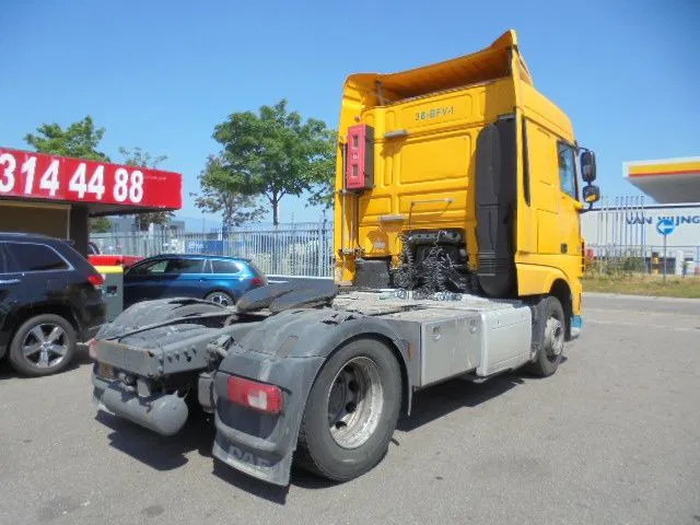 DAF XF 440 - Tractor unit: picture 5 DAF XF 440 - Tractor unit: picture 5