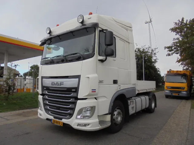 DAF XF 440 - Tractor unit: picture 1 DAF XF 440 - Tractor unit: picture 1