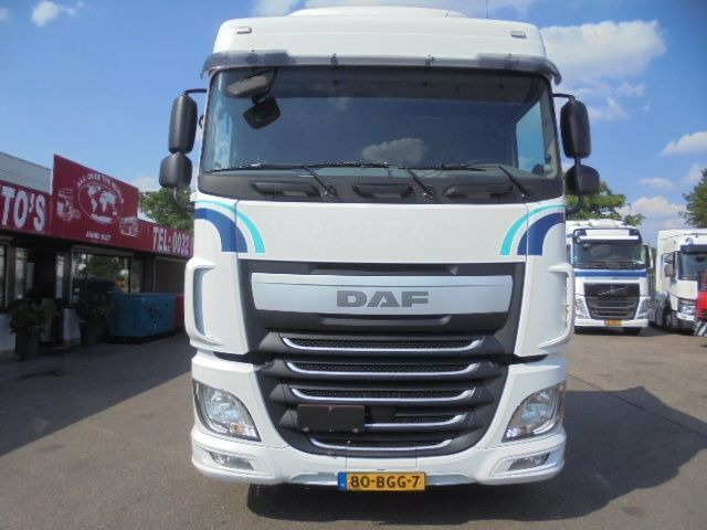 DAF XF 440 - Tractor unit: picture 2 DAF XF 440 - Tractor unit: picture 2