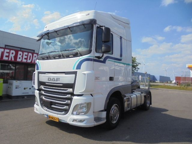 DAF XF 440 - Tractor unit: picture 1 DAF XF 440 - Tractor unit: picture 1