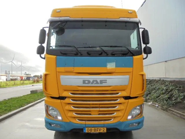 DAF XF 440 - Tractor unit: picture 2 DAF XF 440 - Tractor unit: picture 2