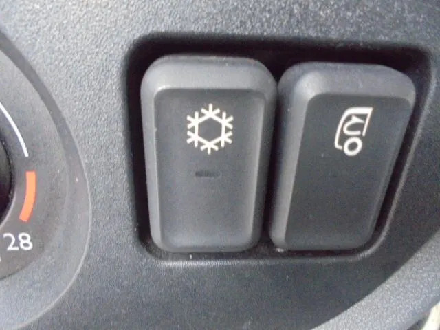Tractor unit DAF XF 440 EURO 6: picture 16