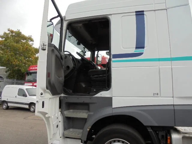 Tractor unit DAF XF 440 EURO 6: picture 7