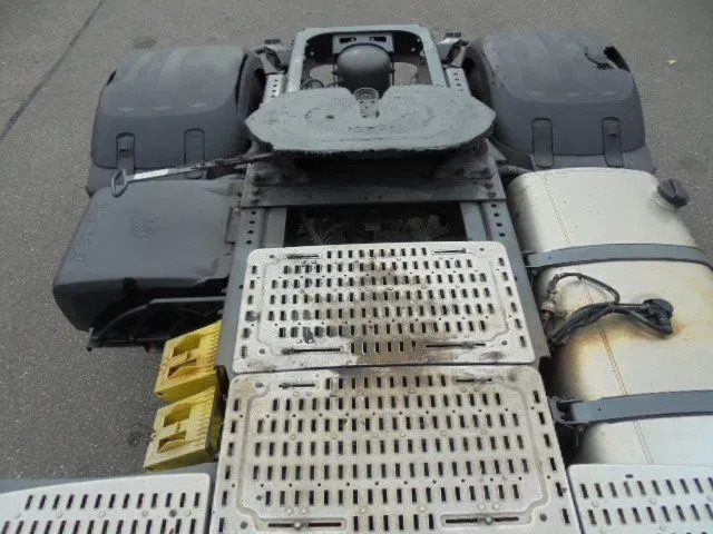 Tractor unit DAF XF 440 EURO 6: picture 13