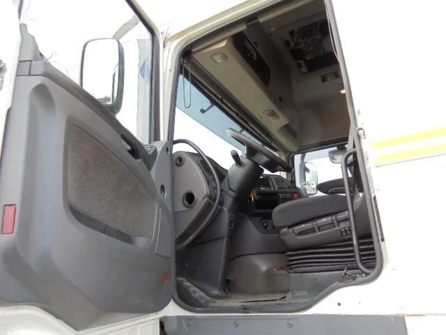 Tractor unit DAF XF 460: picture 6