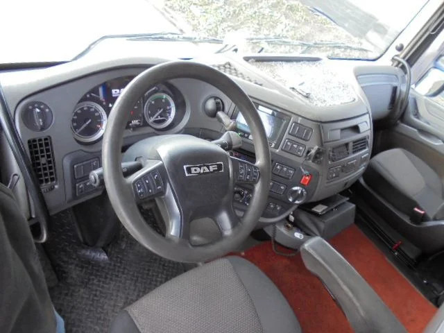 Tractor unit DAF XF 460: picture 7