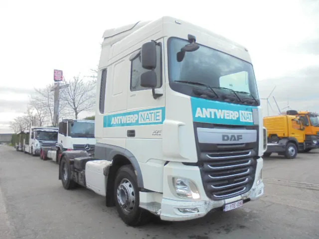 DAF XF 460 SPACECAB - Tractor unit: picture 3 DAF XF 460 SPACECAB - Tractor unit: picture 3