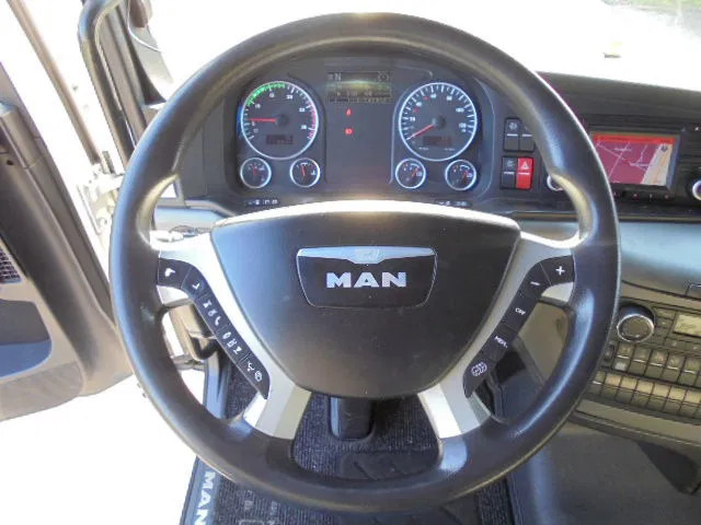 Tractor unit MAN TGX 18.400 XL: picture 15 Tractor unit MAN TGX 18.400 XL: picture 15