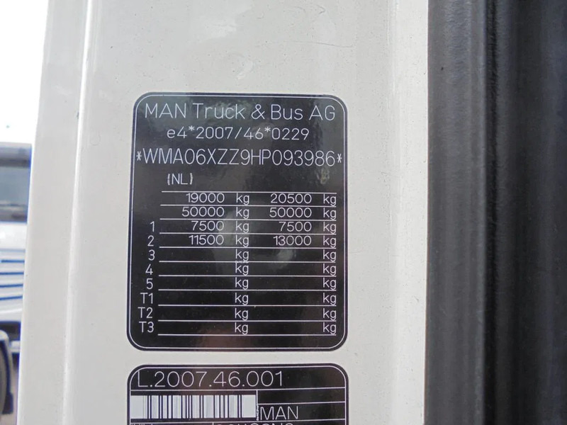 Tractor unit MAN TGX 18.420: picture 19