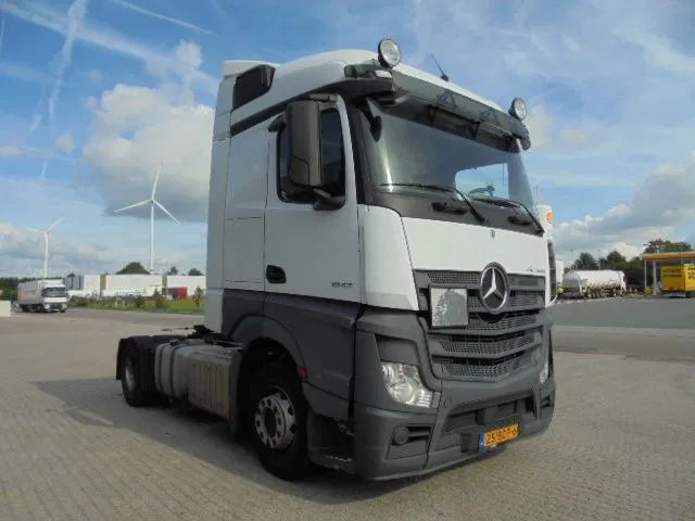 Mercedes-Benz Actros 1842 - Tractor unit: picture 3 Mercedes-Benz Actros 1842 - Tractor unit: picture 3