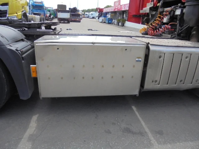 Tractor unit Mercedes-Benz Actros 1943 LS EUR6: picture 19
