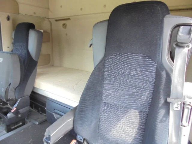 Tractor unit Mercedes-Benz Actros 1943 LS EUR6: picture 12