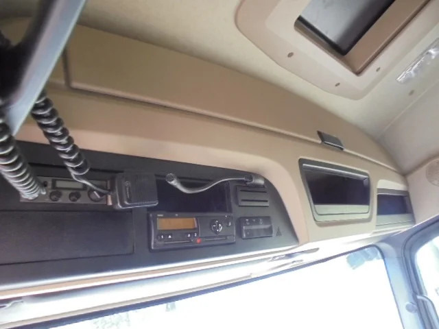 Tractor unit Mercedes-Benz Actros 1943 LS EUR6: picture 10
