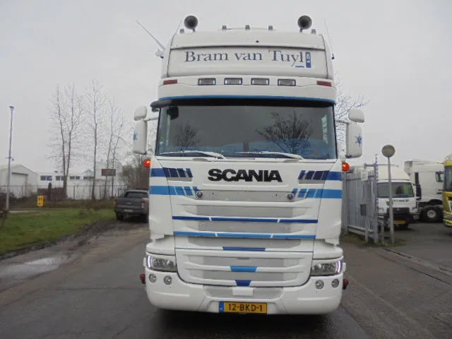 Scania R450 STREAMLINE + RETARDER NL TRUCK - Tractor unit: picture 2 Scania R450 STREAMLINE + RETARDER NL TRUCK - Tractor unit: picture 2