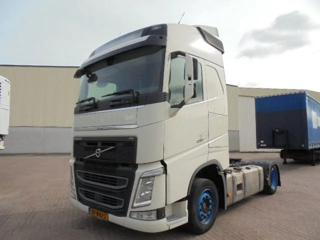 Volvo FH 420 - Tractor unit: picture 1 Volvo FH 420 - Tractor unit: picture 1