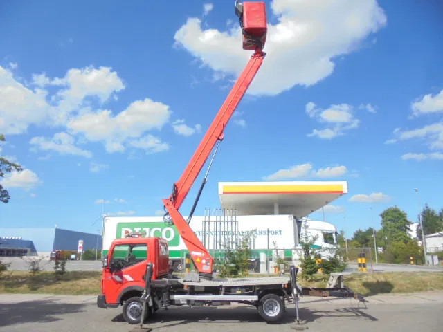 Renault Maxity 120 DXI - Van: picture 3 Renault Maxity 120 DXI - Van: picture 3