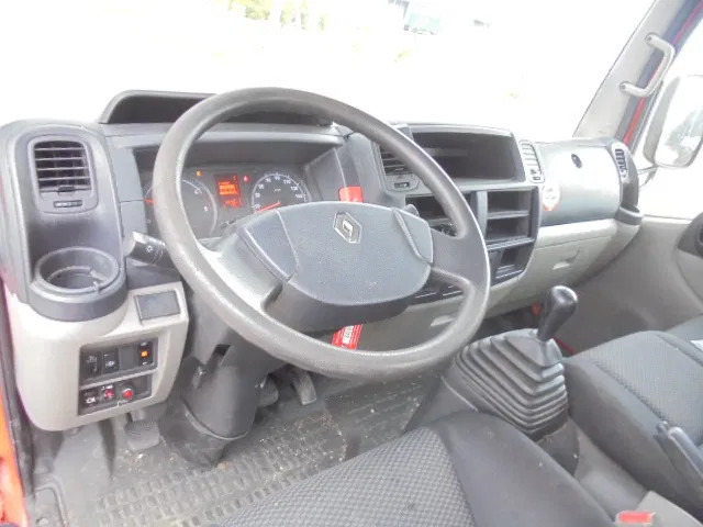 Van Renault Maxity 120 DXI: picture 11