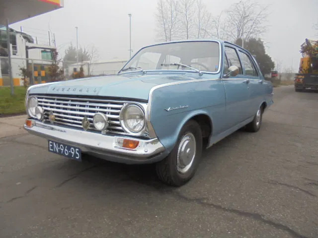 Vauxhall Victor 101 SUPER - Sedan: picture 1 Vauxhall Victor 101 SUPER - Sedan: picture 1