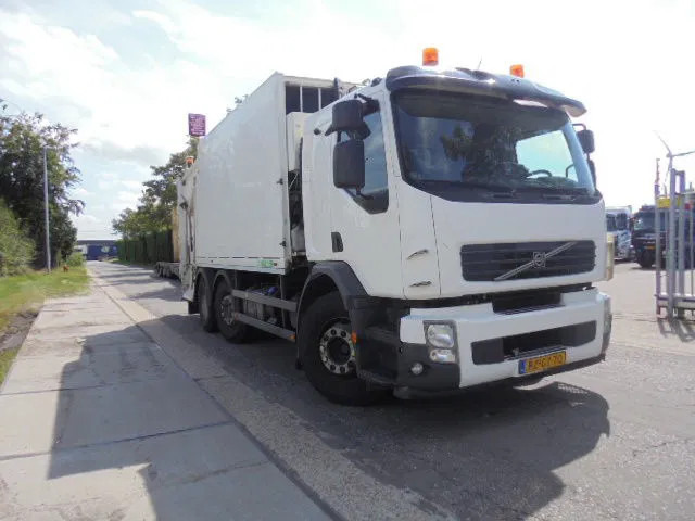 Volvo FE 240 - Garbage truck: picture 2 Volvo FE 240 - Garbage truck: picture 2