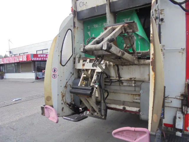 Lease a Volvo FE 240 Volvo FE 240: picture 8