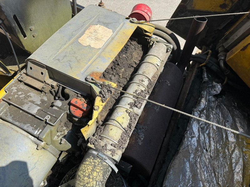 Asphalt paver ABG Titan 111 ABG - crawler asphalt paver: picture 16