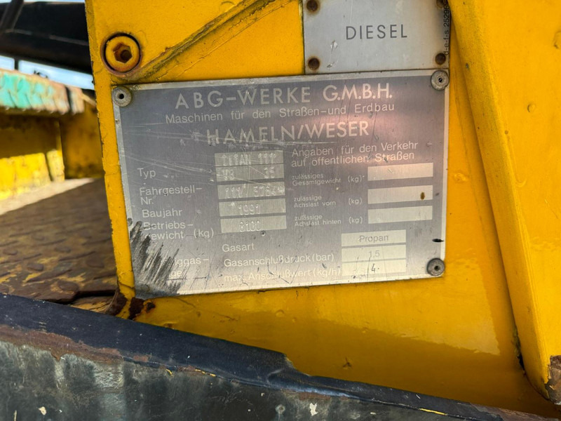 Asphalt paver ABG Titan 111 ABG - crawler asphalt paver: picture 14