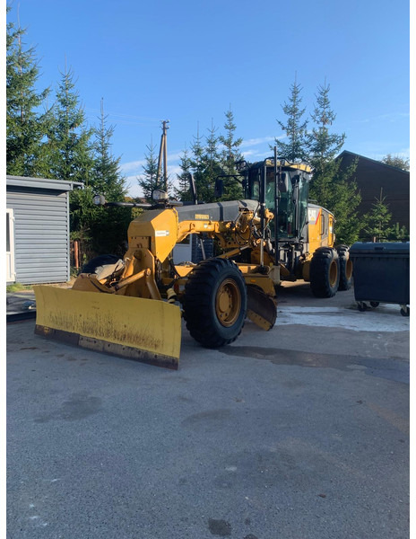 Caterpillar 120 M 6x6 - Grader: picture 2 Caterpillar 120 M 6x6 - Grader: picture 2