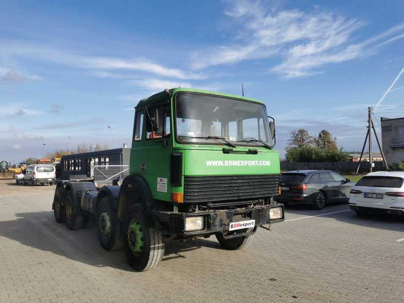 Iveco Magirus 300-34 V8 chassis truck - Cab chassis truck: picture 3 Iveco Magirus 300-34 V8 chassis truck - Cab chassis truck: picture 3