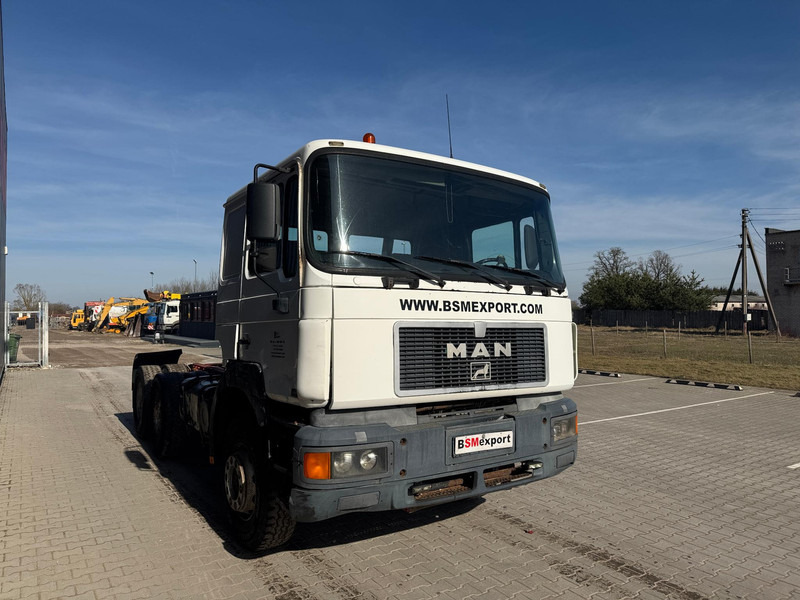 MAN 26.403 - Cab chassis truck: picture 2 MAN 26.403 - Cab chassis truck: picture 2