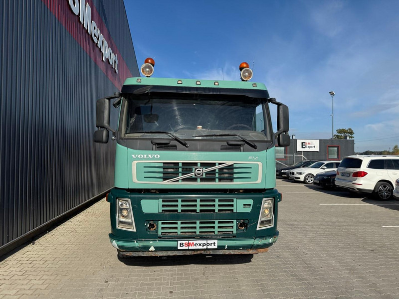 Volvo FM 12 420, accident truck - Tipper: picture 2 Volvo FM 12 420, accident truck - Tipper: picture 2