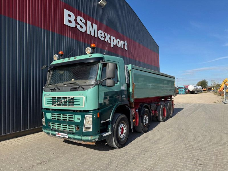 Volvo FM 12 420, accident truck - Tipper: picture 1 Volvo FM 12 420, accident truck - Tipper: picture 1