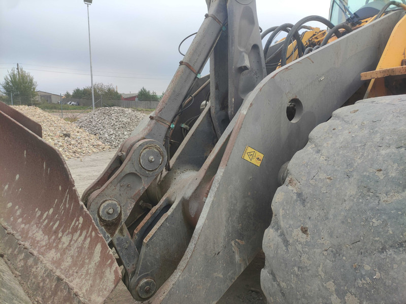 Wheel loader Volvo L220 wheel loader: picture 20