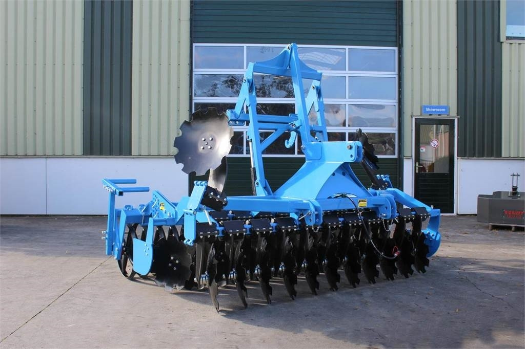 Agri-Koop AT30 Schijveneg met zaaibok - Disc harrow: picture 1 Agri-Koop AT30 Schijveneg met zaaibok - Disc harrow: picture 1
