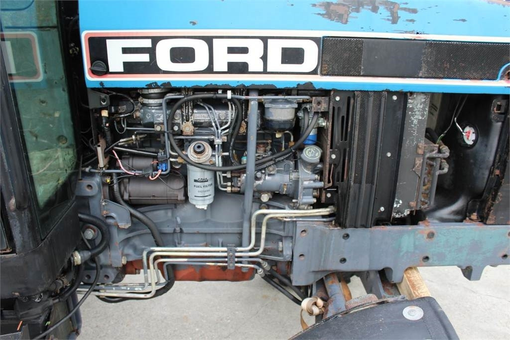 Ford 6640 2WD - Farm tractor: picture 3 Ford 6640 2WD - Farm tractor: picture 3