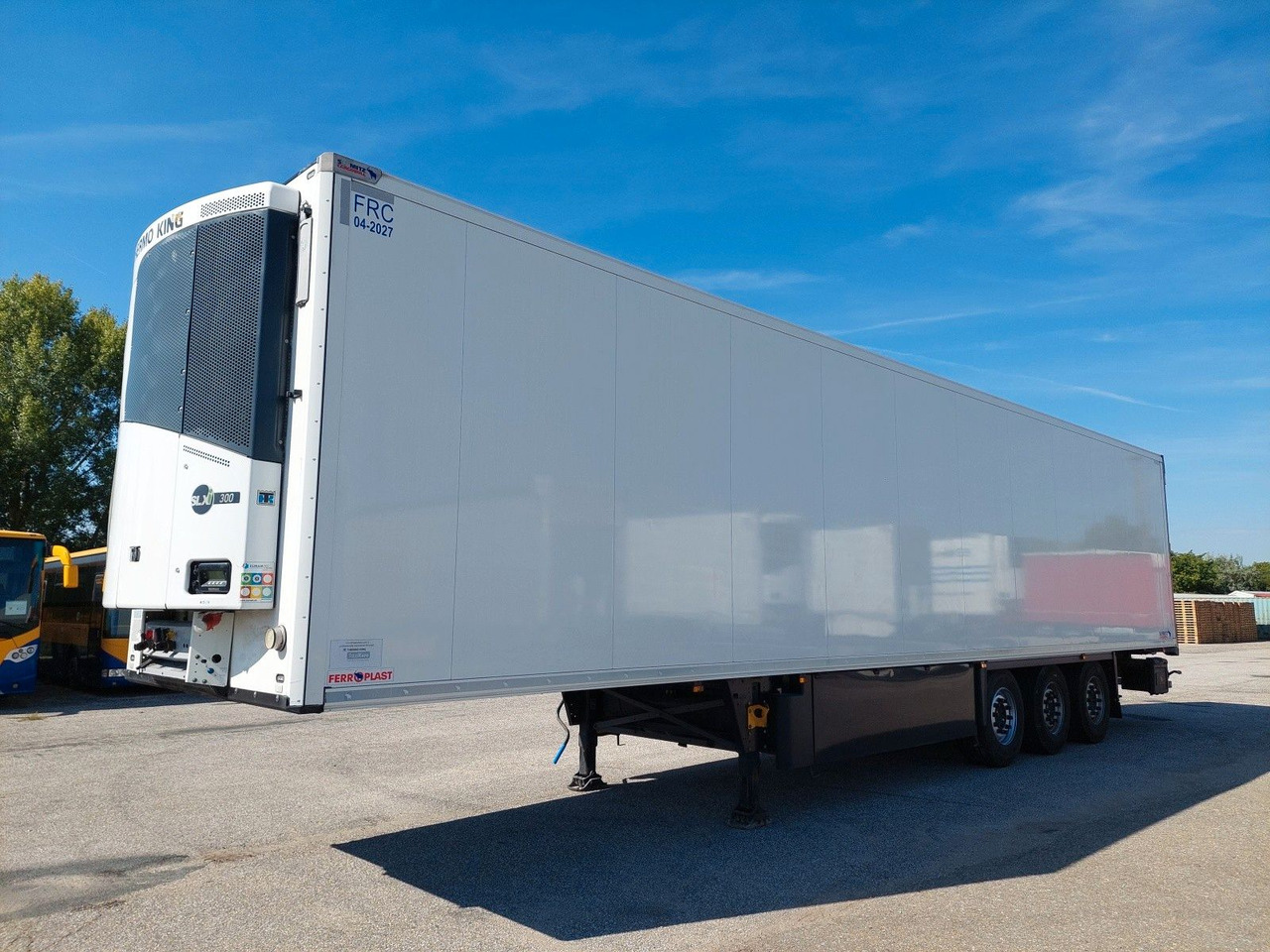 Schmitz Cargobull SKO24 ThermoKing SLXi 300 - Refrigerator semi-trailer: picture 1 Schmitz Cargobull SKO24 ThermoKing SLXi 300 - Refrigerator semi-trailer: picture 1