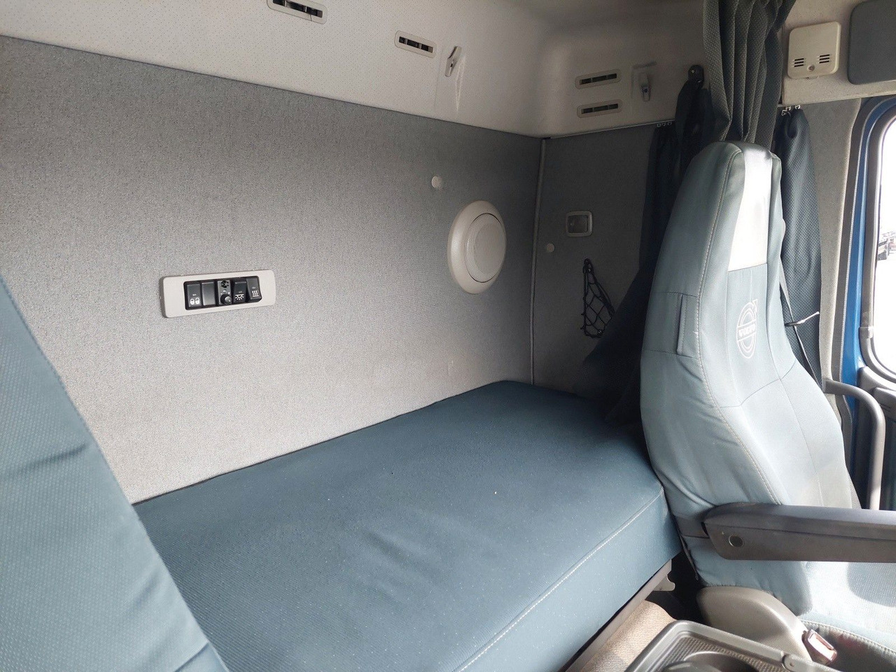 Lease a  Volvo FM13 420 42R 4x2 BL Edscha Volvo FM13 420 42R 4x2 BL Edscha: picture 16