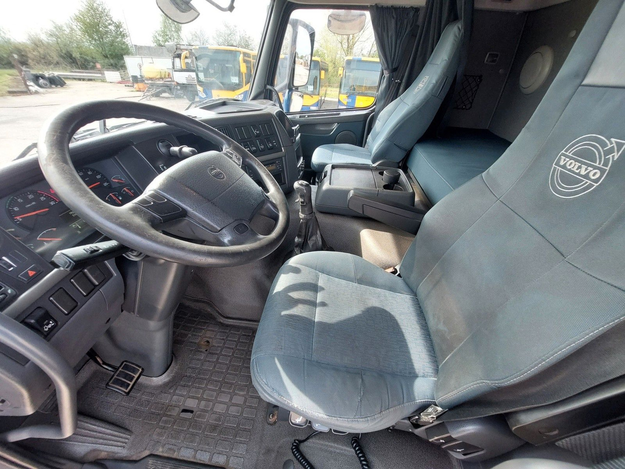 Lease a  Volvo FM13 420 42R 4x2 BL Edscha Volvo FM13 420 42R 4x2 BL Edscha: picture 17