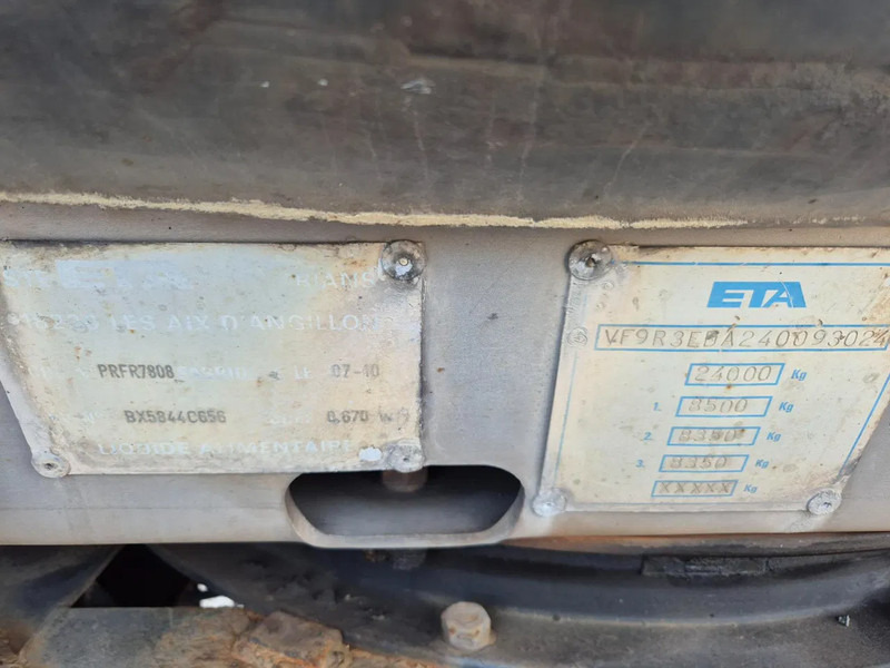 Tank trailer for transportation of milk ETA INSULATED INOX TANK 16500L - 1 COMP: picture 19