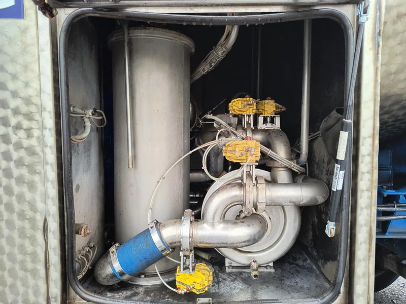 Tank semi-trailer for transportation of milk Mafa INSULATED INOX TANK 29000L 3 COMP - PUMP/COUNTER - 2 STEERING AXLES: picture 17