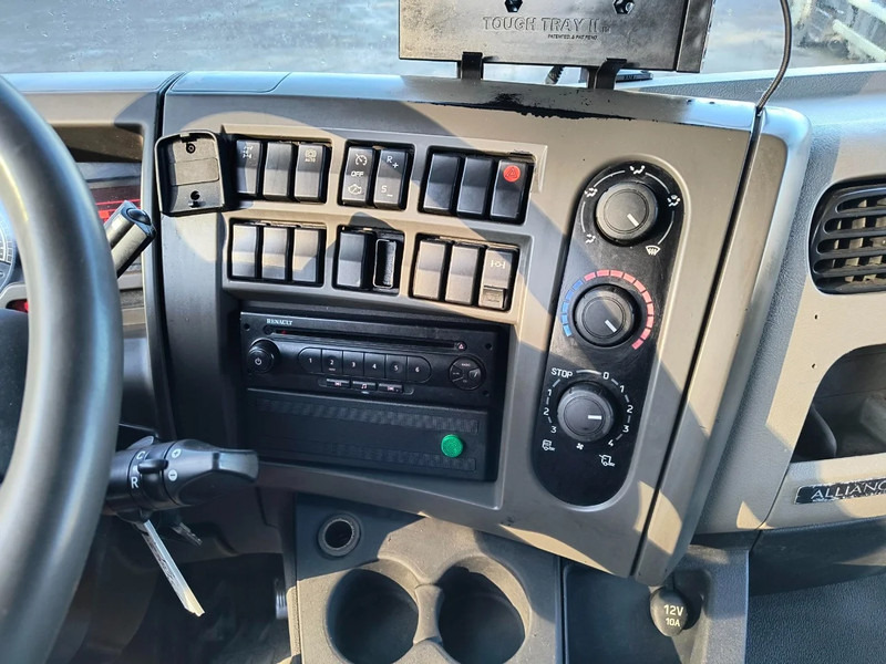 Tank truck for transportation of fuel Renault Midlum 300 DXI 13500L CARBURANT / FUEL - 4 COMP: picture 10