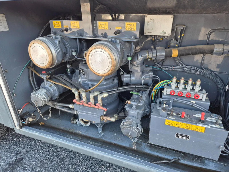 Tank truck for transportation of fuel Renault Premium 410 13000L FUEL TANK - 4 COMP - DIESEL/GASOLINE: picture 15