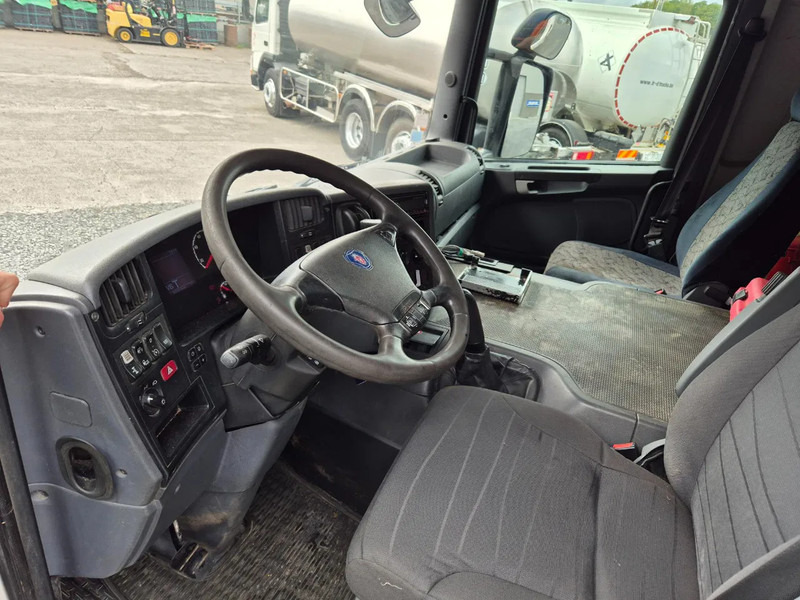 Lease a Scania P280 FUEL / CARBURANT 14000L - 5 COMP - RETARDER Scania P280 FUEL / CARBURANT 14000L - 5 COMP - RETARDER: picture 9 Lease a Scania P280 FUEL / CARBURANT 14000L - 5 COMP - RETARDER Scania P280 FUEL / CARBURANT 14000L - 5 COMP - RETARDER: picture 9