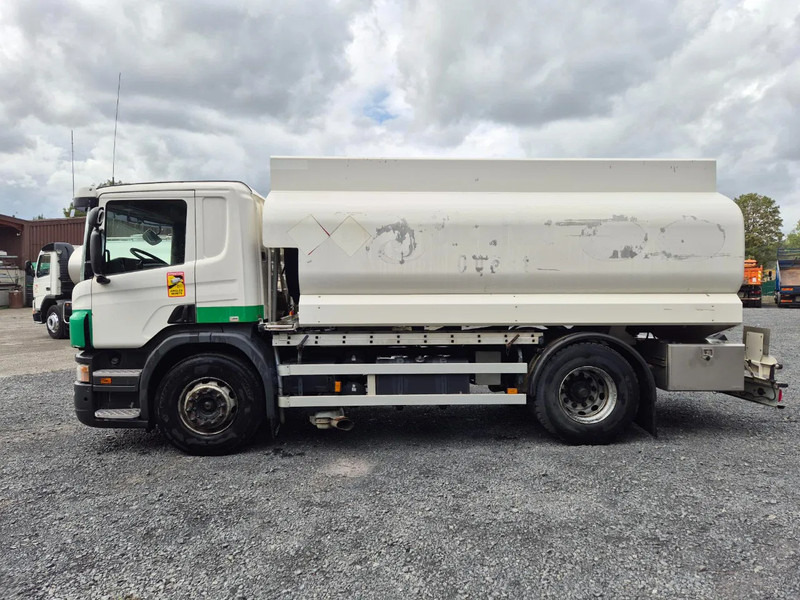 Lease a Scania P280 FUEL / CARBURANT 14000L - 5 COMP - RETARDER Scania P280 FUEL / CARBURANT 14000L - 5 COMP - RETARDER: picture 8 Lease a Scania P280 FUEL / CARBURANT 14000L - 5 COMP - RETARDER Scania P280 FUEL / CARBURANT 14000L - 5 COMP - RETARDER: picture 8