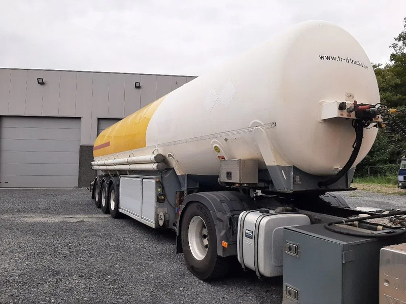 Stokota FUEL TANK 42000 L - 5 COMPARTMENTS - Tank semi-trailer: picture 2 Stokota FUEL TANK 42000 L - 5 COMPARTMENTS - Tank semi-trailer: picture 2