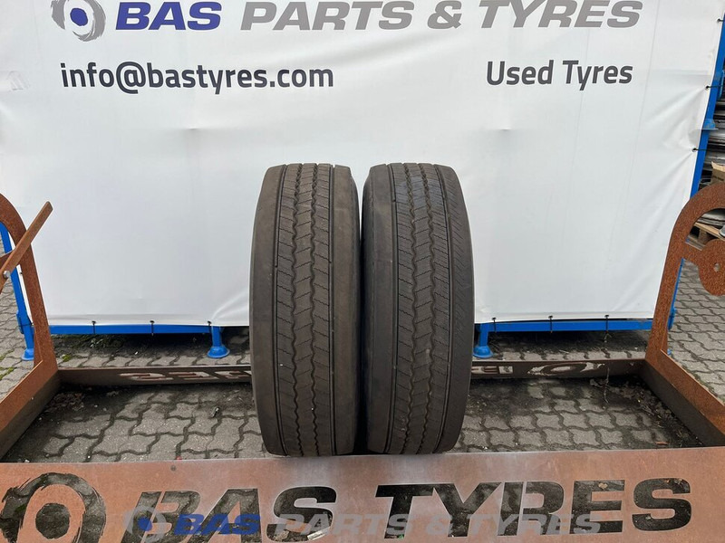 Continental Continental 315/70R22.5 Hybrid HS5 156/150 M+S 3PMSF gebruikte set - Tire for Truck: picture 1 Continental Continental 315/70R22.5 Hybrid HS5 156/150 M+S 3PMSF gebruikte set - Tire for Truck: picture 1