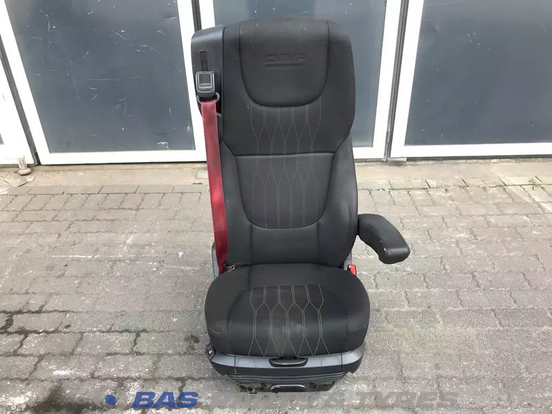 DAF CF Euro 6 Chauffeursstoel DAF 2104662 - Seat for Truck: picture 1 DAF CF Euro 6 Chauffeursstoel DAF 2104662 - Seat for Truck: picture 1